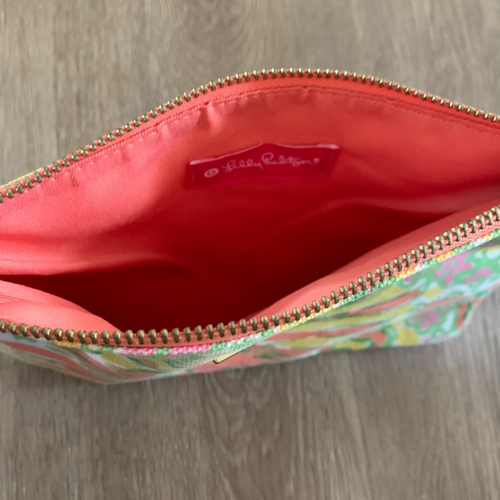 Lilly for Target pouch - Picture 3 of 3